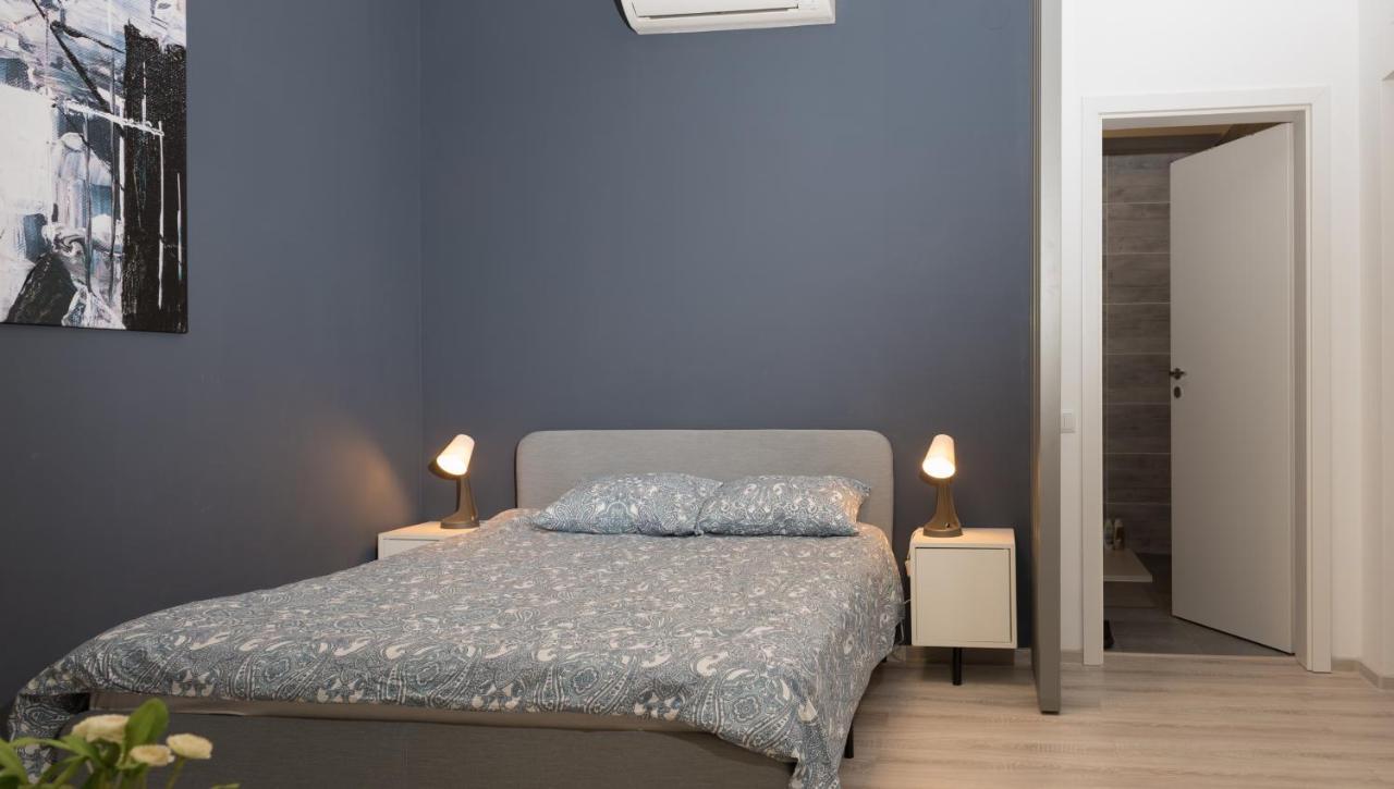The Chic Minimalist - Apartment Iasi Eksteriør bilde