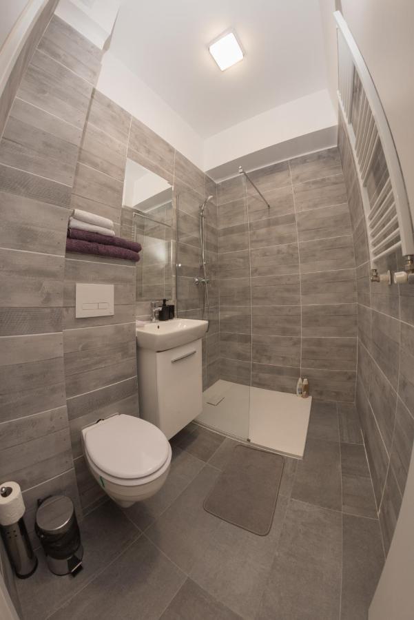 The Chic Minimalist - Apartment Iasi Eksteriør bilde